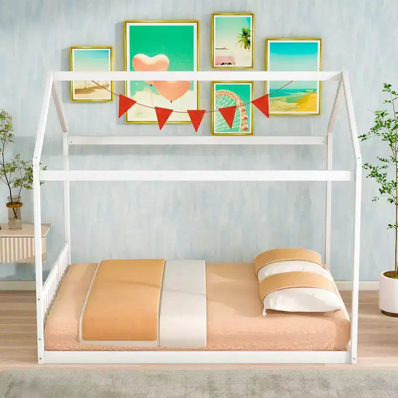 Lit cabane queen size en bois, lit de style minimaliste
