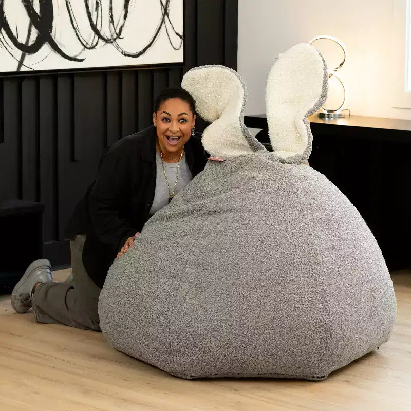 Grand pouf poire ovale en forme de lapin avec oreilles