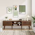 Meuble TV moderne d'inspiration médiévale, adapté aux téléviseurs de moins de 70 pouces, avec compartiments de rangement. Meuble TV en bois, pour le salon.