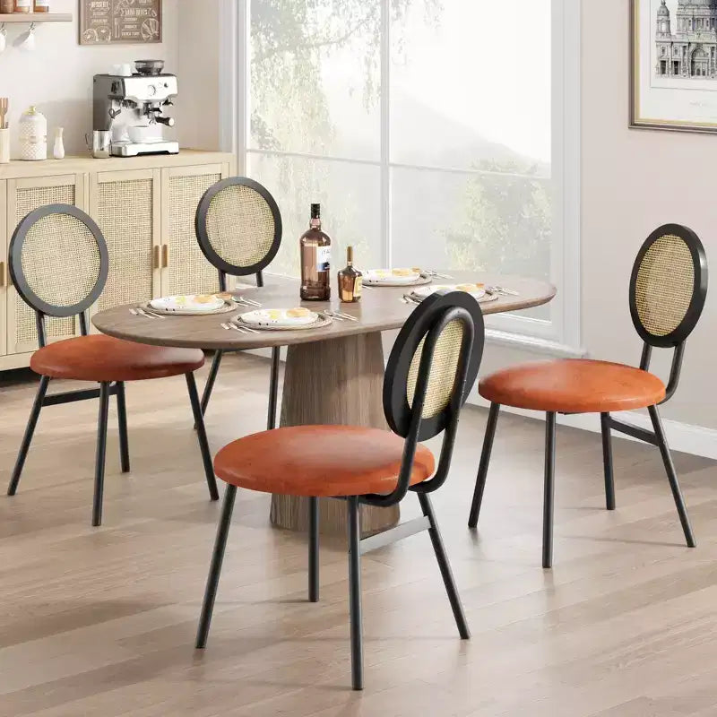 Chaises de salle à manger modernes rembourrées avec dossier en rotin naturel et pieds en métal