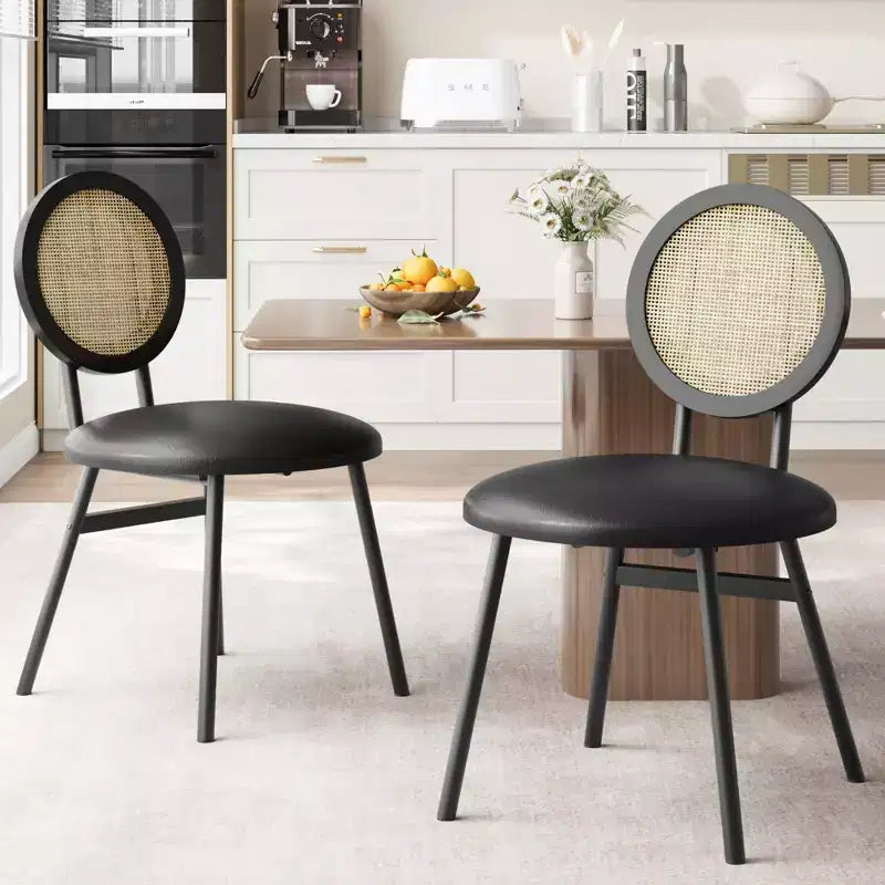 Chaises de salle à manger modernes rembourrées avec dossier en rotin naturel et pieds en métal