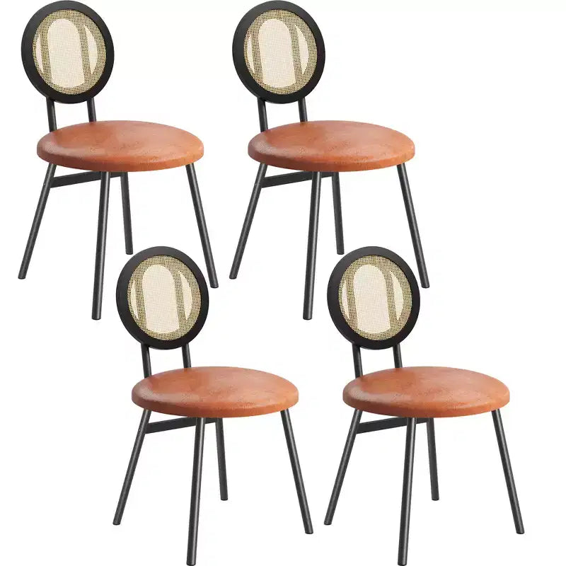 Chaises de salle à manger modernes rembourrées avec dossier en rotin naturel et pieds en métal