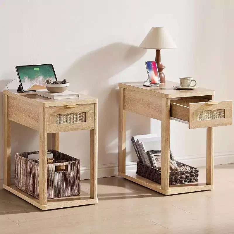 Table de chevet en rotin avec station de recharge et tiroir de rangement pour chambre